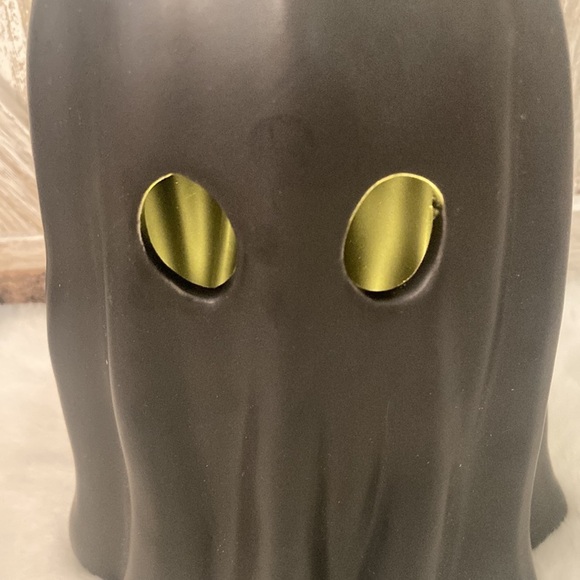 Light Up Ceramic Ghost - Picture 2 of 7